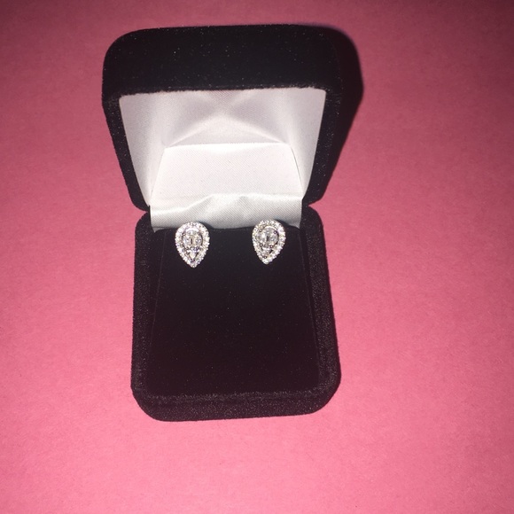 NWOT - Sterling Silver Teardrop Stud Earrings – Cubic Zirconia Halo Sparkle - Picture 6 of 7